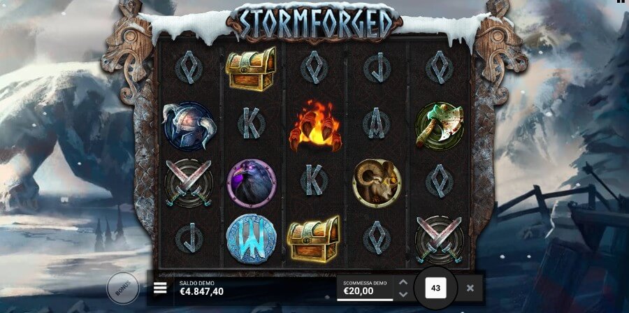 Schermata del gioco base di Stormforged slot